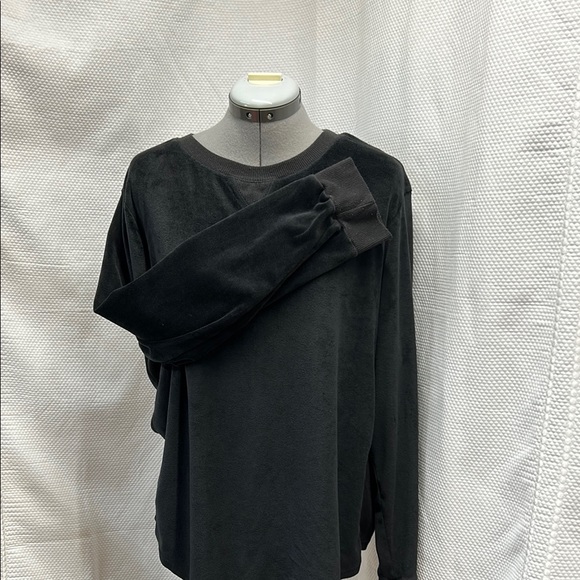 Secret Treasures Black Women's Top 2xl (18w-20w) black - Picture 3 of 7